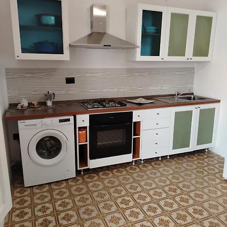 דירה Casalabate Apartment *
